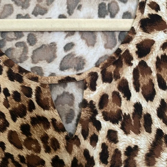 Tunic - Picture 2 of 2